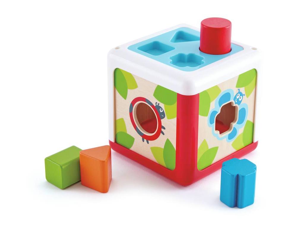 Brinquedo educativo de encaixe em madeira com cubo colorido e blocos