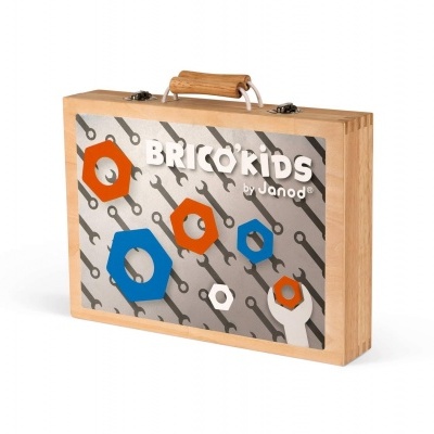 Estojo de madeira decorado com chaves inglesas e porcas coloridas com texto BRICOKIDS by Janod