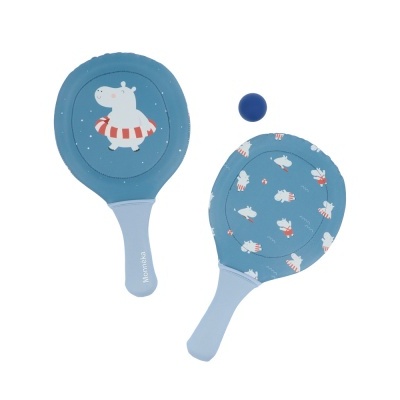 Conjunto de raquetes de praia azuis com padrão de hipopótamos e bola azul