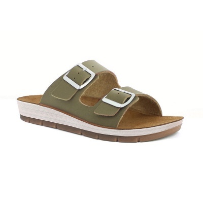 Sandália mule verde kaki com duas fivelas e sola branca e castanha