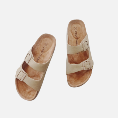 Sandálias castanhas claras com fivelas e sola castanha