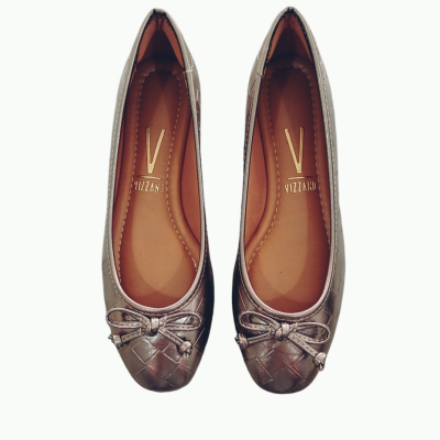 Sapatilhas cinza metalizado Vizzano com laço decorativo e fundo branco