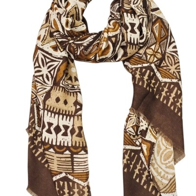 Lenço étnico castanho e bege com padrão geométrico