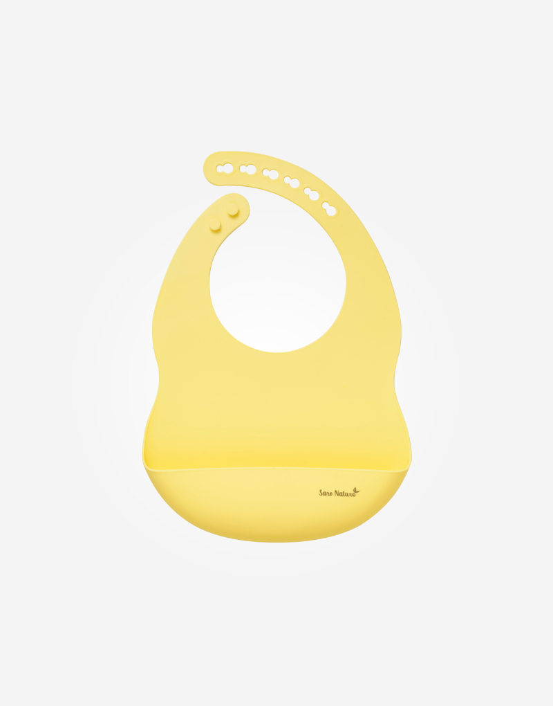 Babete de silicone amarelo com bolso e coleira ajustável