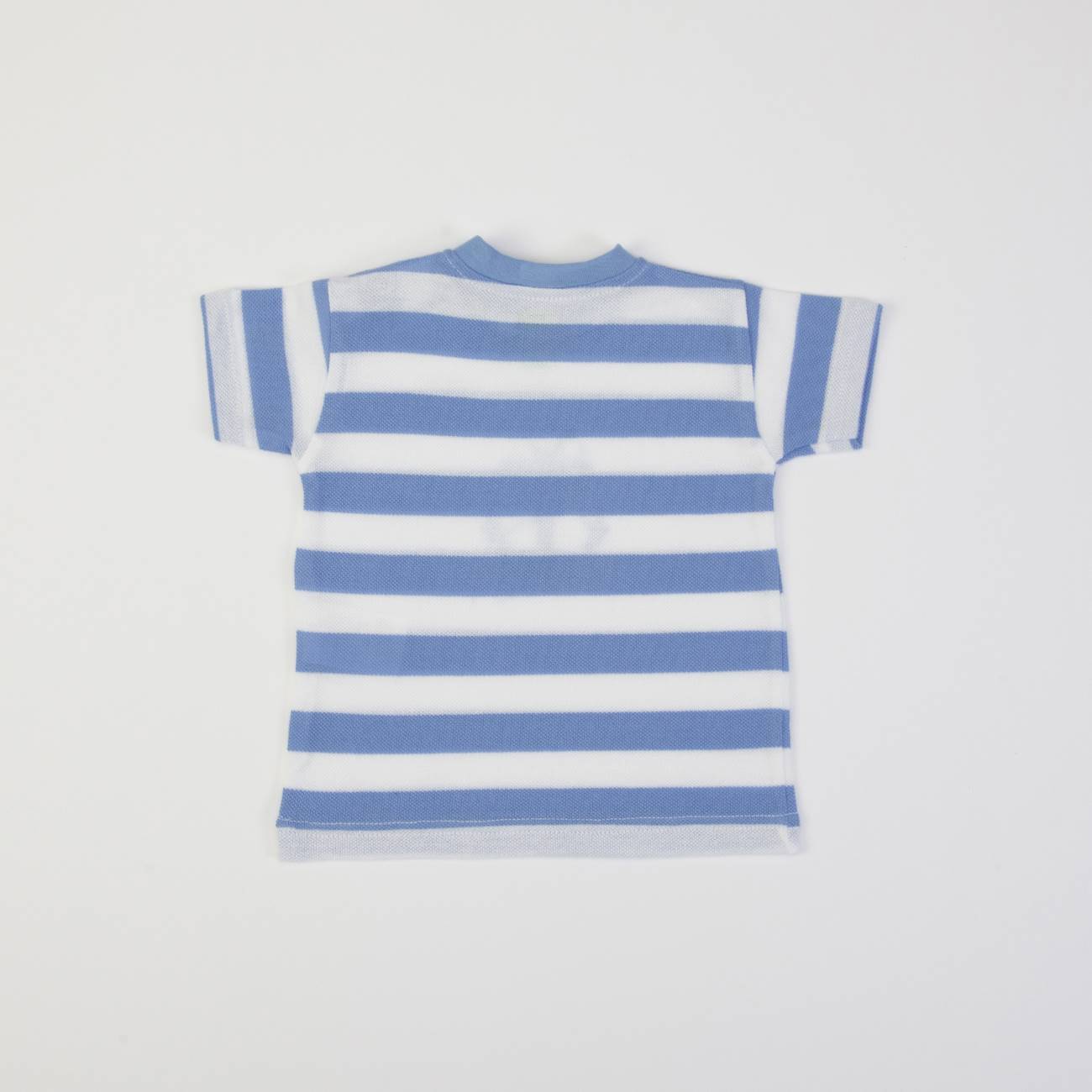 T-shirt infantil de manga curta às riscas azuis e brancas