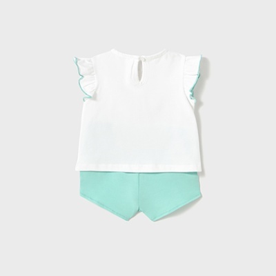 Conjunto infantil com camiseta branca e calções verdes