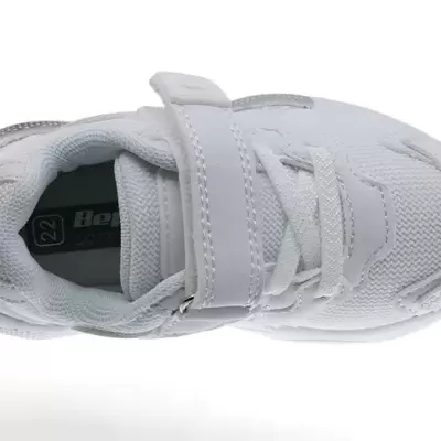 Ténis infantil branco com velcro e atacadores