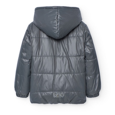 Casaco acolchoado cinzento com capuz e logótipo WRTJD na parte traseira.