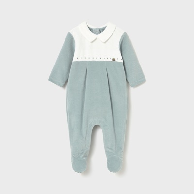 Macacão de bebé azul cinzento e branco com gola tipo casaco e detalhe bordado Il Gufo