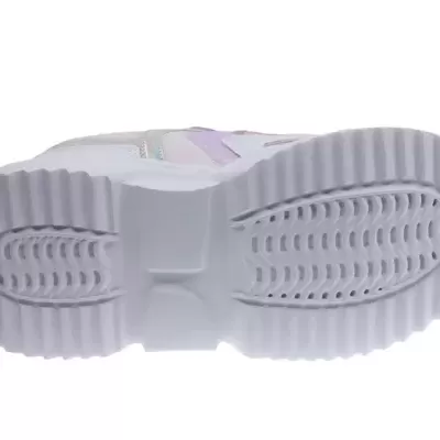 Sola de sapatilha desportiva branca com ranhuras