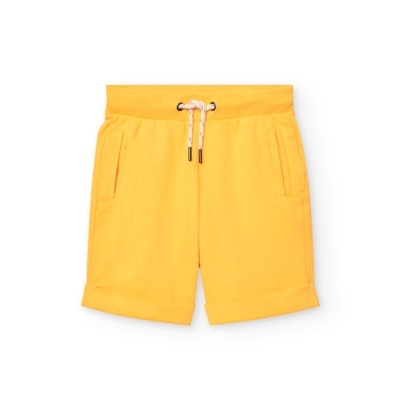 Calções amarelos com cordão branco e bolsos laterais