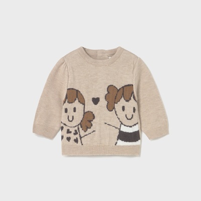 Camisola bege para criança com desenhos de duas figuras femininas sorridentes e coração.