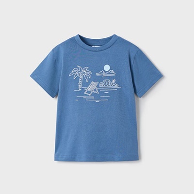 T-shirt azul com estampa branca de paisagem tropical para criança