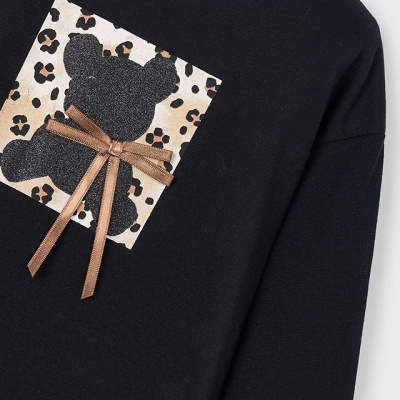 Camisola preta com estampa de ursinho e padrão animal print