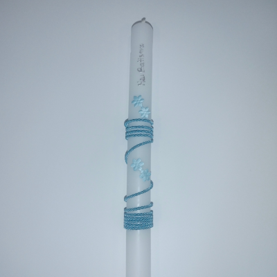 Vela branca decorativa com detalhes em azul e texto São Bartolomeu