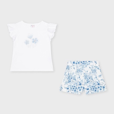 Conjunto infantil branco com t-shirt de flores azuis e calções florais azuis