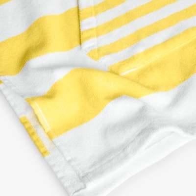 Tecido amarelo e branco com padrão riscado e costura