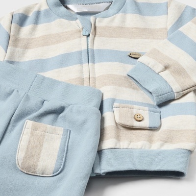 Conjunto de casaco e calças para bebé com riscas azuis, bege e branco