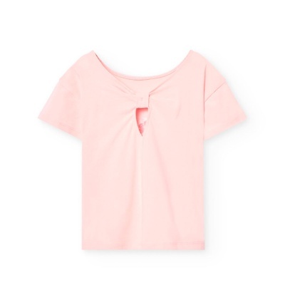 T-shirt rosa clara, manga curta, decote redondo com abertura frontal