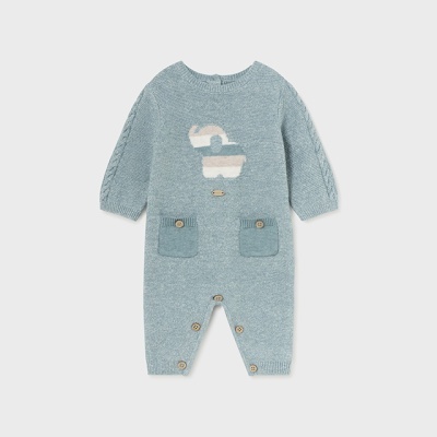 Macacão azul em malha para bebé com bolsos frontais e padrão de carrinho