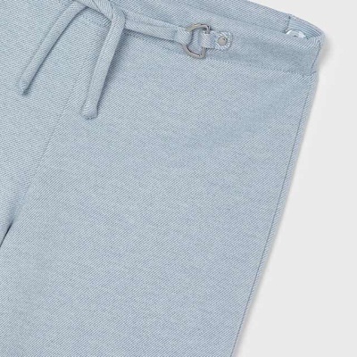 Calças cinzentas claras com cordão e etiqueta 'mayoral'