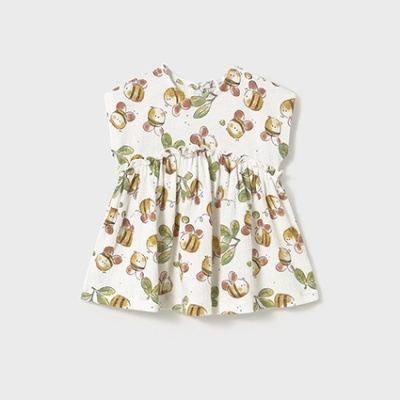 Vestido de criança branco com estampa de abelhas e folhas coloridas