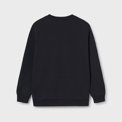 Sweatshirt preta de manga comprida vista de costas