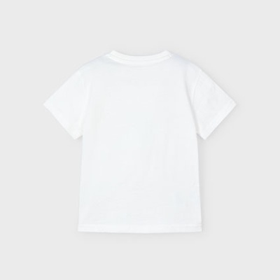 Camiseta branca de manga curta vista de costas