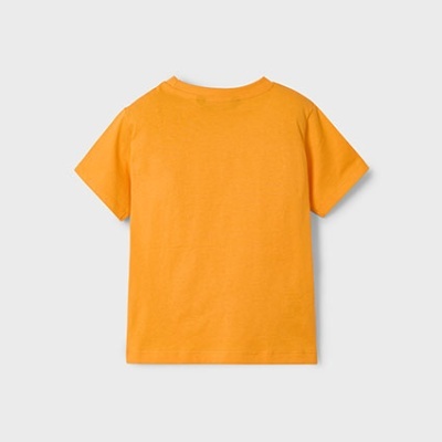 T-shirt infantil laranja vista de costas