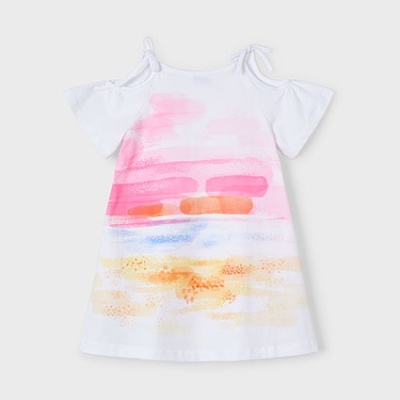 Vestido infantil branco com estampado colorido em tons pastéis e mangas curtas com abertura