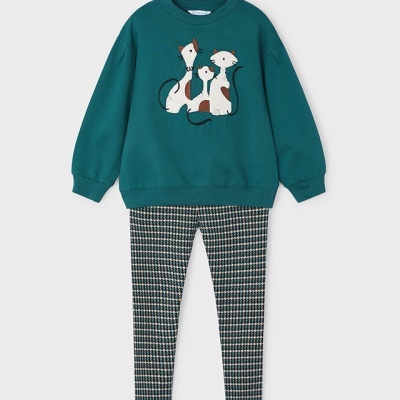 Conjunto infantil com camisola verde-petróleo com gatos estampados e calças pied-de-poule