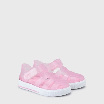 https://www.bebelar.pt/product/sandalias-rosa-transparentes