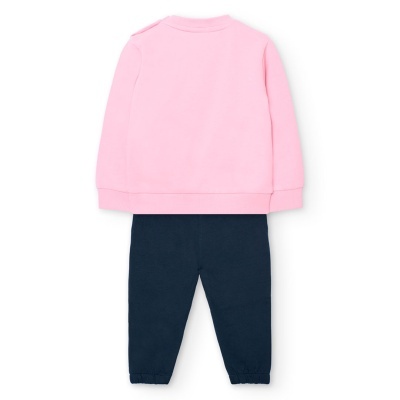 Conjunto infantil rosa e azul-marinho fundo branco