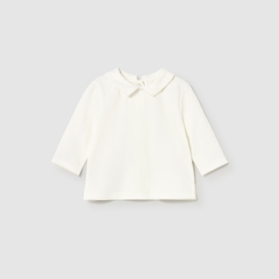 Camisola branca de manga comprida para bebé com gola peter pan