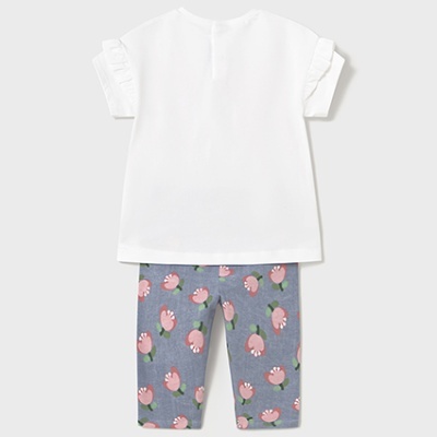Conjunto infantil: t-shirt branca com folhos e calças cinza com flores cor de rosa