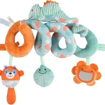 Brinquedo mola de bebé colorido com bichos de pelúcia pendurados