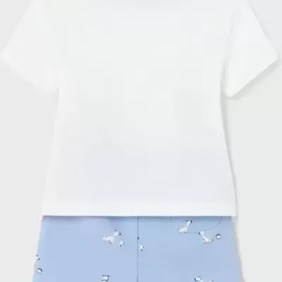 Conjunto infantil t-shirt branca e calções azuis com padrões de cães