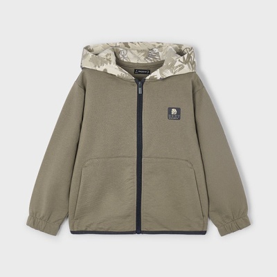 Casaco com capuz verde-oliva com fecho e capuz estampado