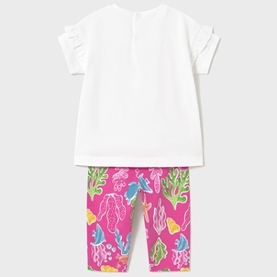 Conjunto infantil com t-shirt branca e calças rosa estampadas com motivos marinhos coloridos