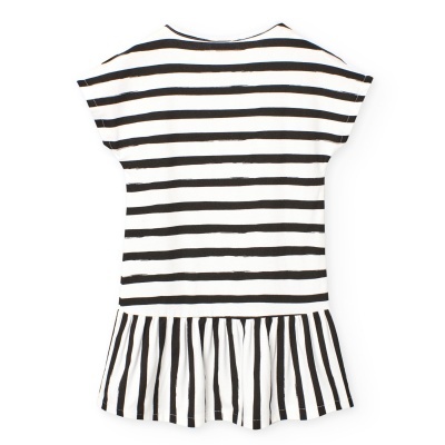Vestido infantil branco com riscas pretas horizontais e verticais