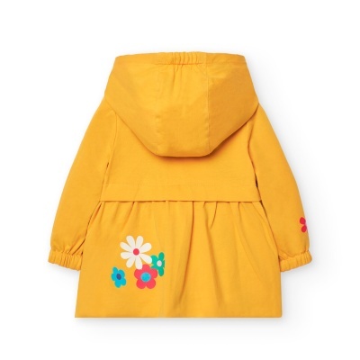 Casaco amarelo para criança com capuz e estampas florais coloridas