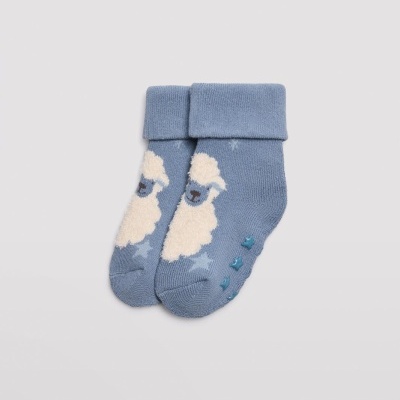 Meias azuis para bebé com padrão de ovelha e antiderrapantes na sola