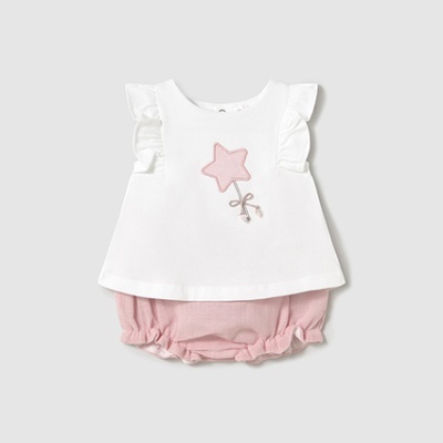 Conjunto de bebé com camisola branca e calções rosa