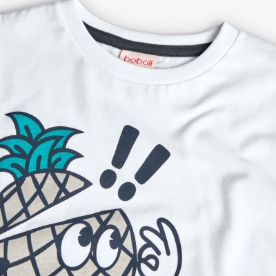 T-shirt branca com desenho de ananás e etiqueta boboli