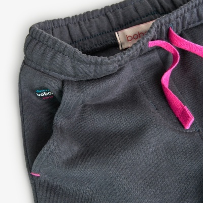 Calças de criança cinzento escuro com cordão rosa
