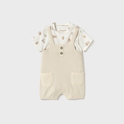 Conjunto bebé com body de ursinhos castanhos e jardineira bege texturizada