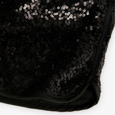 Tecido preto com lantejoulas e barra preta lisa