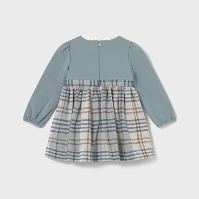 Vestido infantil azul com saia aos quadrados e gola branca rendada