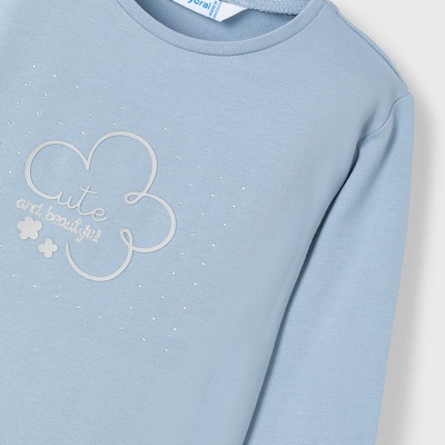 Camisola azul clara Mayoral com estampa de nuvem, texto e pontos brilhantes