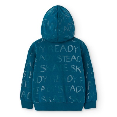 Casaco com capuz azul com padrão de texto cinza